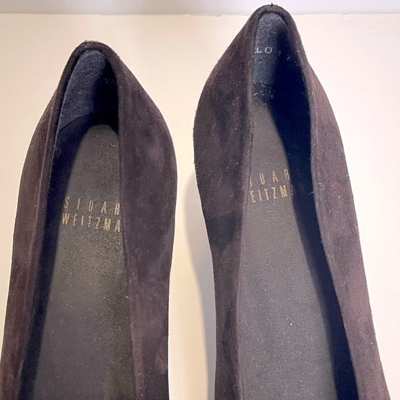 Stuart Weitzman Dark Brown Suede Heels - Picture 6 of 9